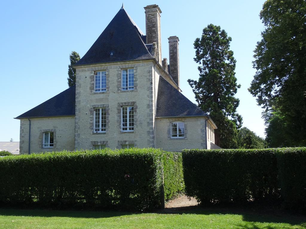 Chateau Turgot Gites Bons-Tassily 部屋 写真